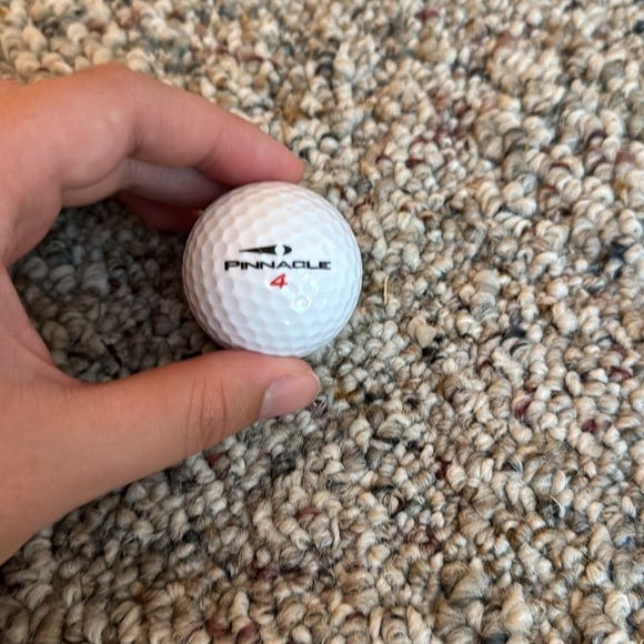 Minnie Mouse Disney World Beach Club Limited Edition Vintage Golf Ball - Picture 2 of 2